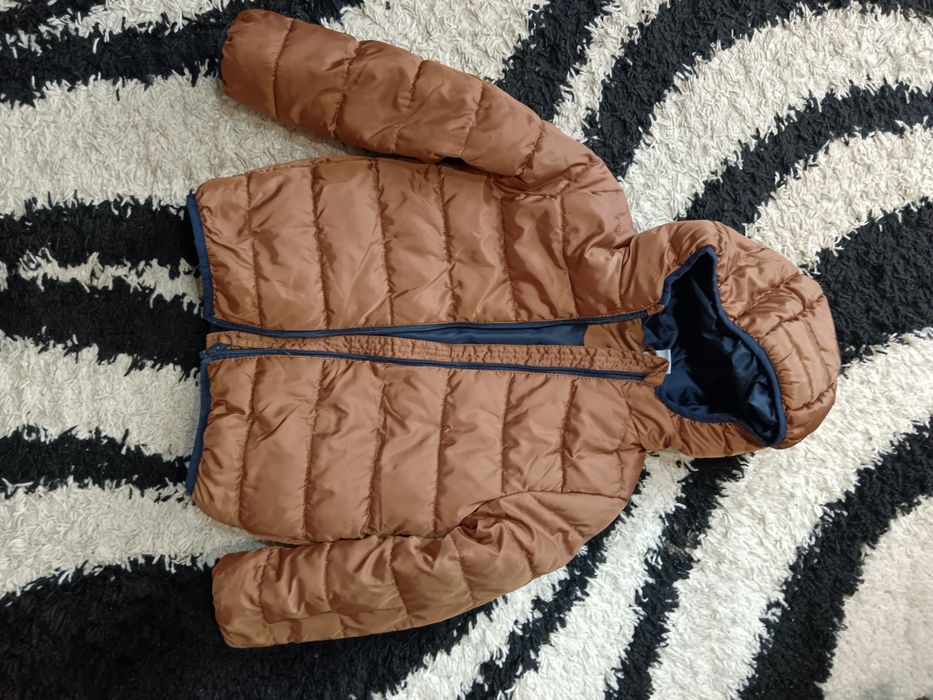 Продам  демисезонный вещи