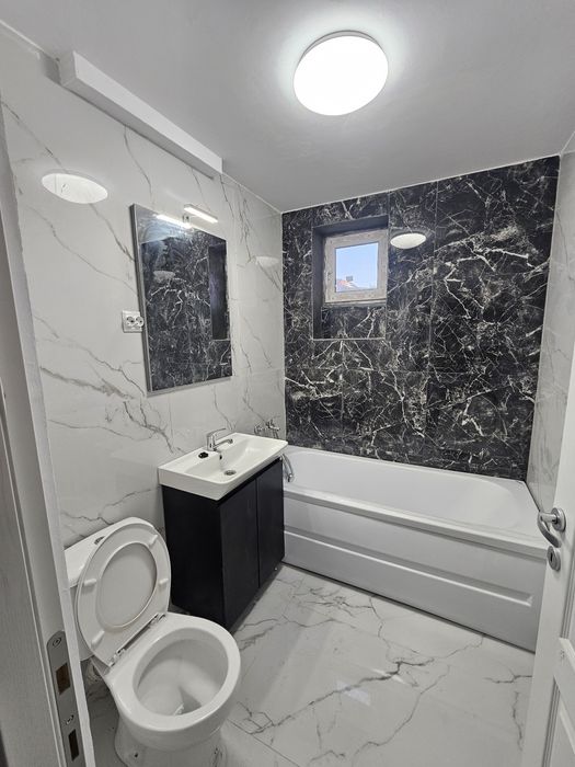 Apartament 2 camere,etaj 2, renovat, zona ultracentrală