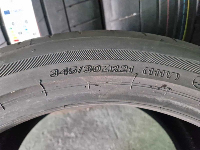 4 Bridgestone R21 345/30
нови летни гуми DOT1624
