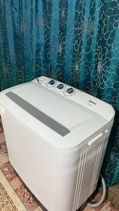 Продам стиральную машину полуавтомат.