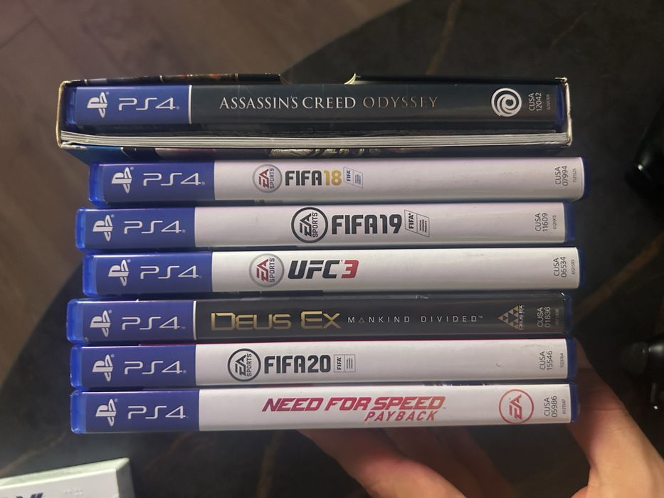 Ps4 Pro 1TB intr o stare excelenta