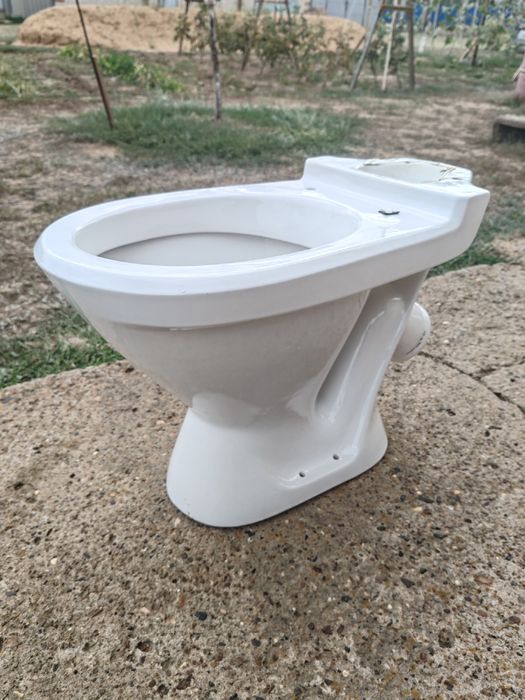 Продам Унитаз без бочка