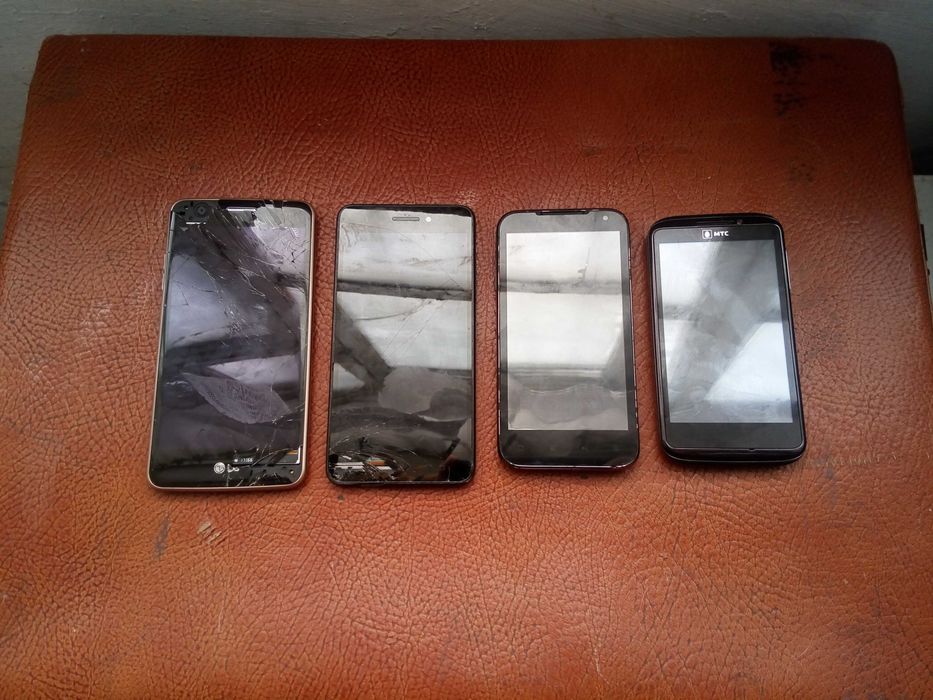 Смартфоны на запчасти