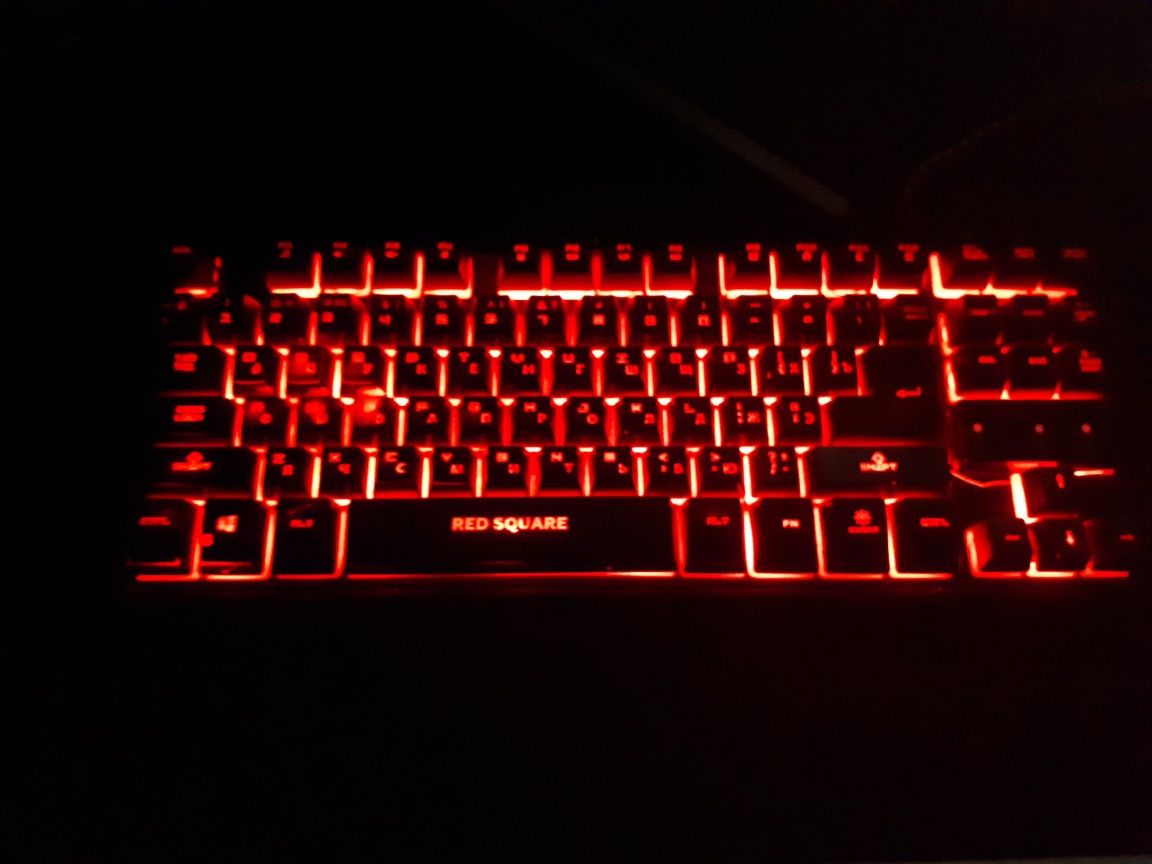 Red square tkl hanami