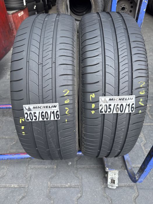 205/60/16 Michelin