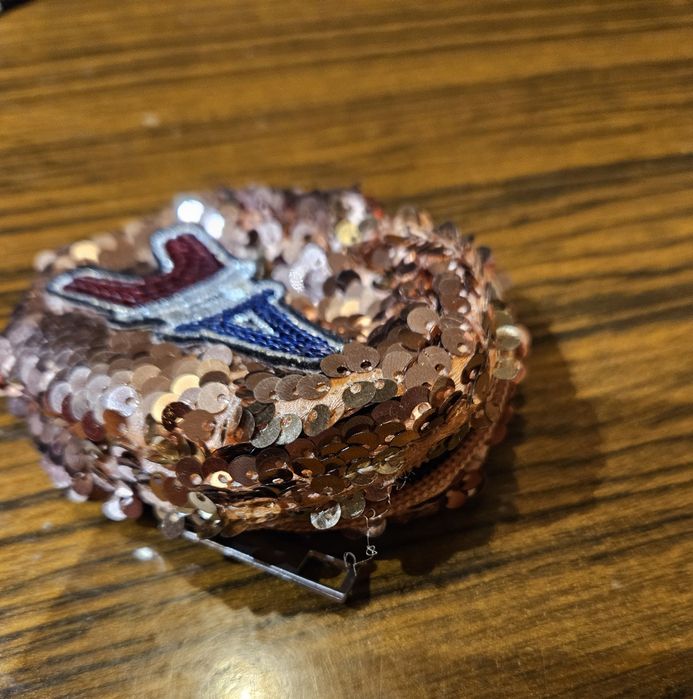 Подарявам портмоненца