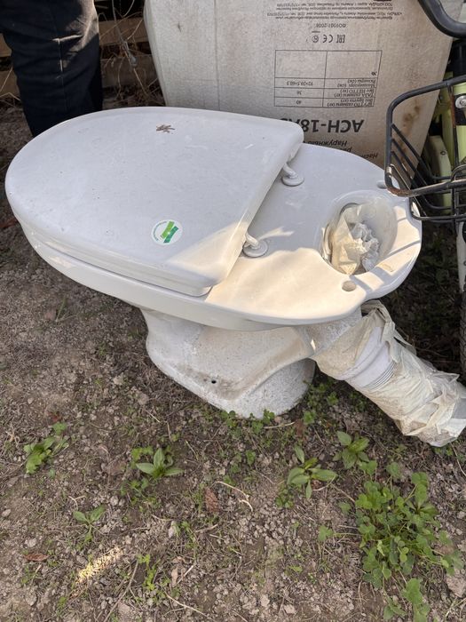 Продам унитаз для строительство