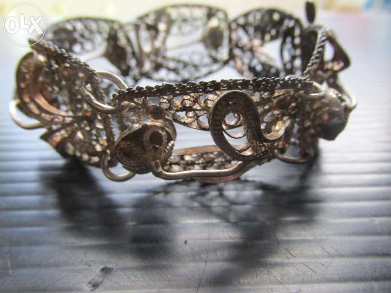 Старинна сребърна дамска гривна - филигран