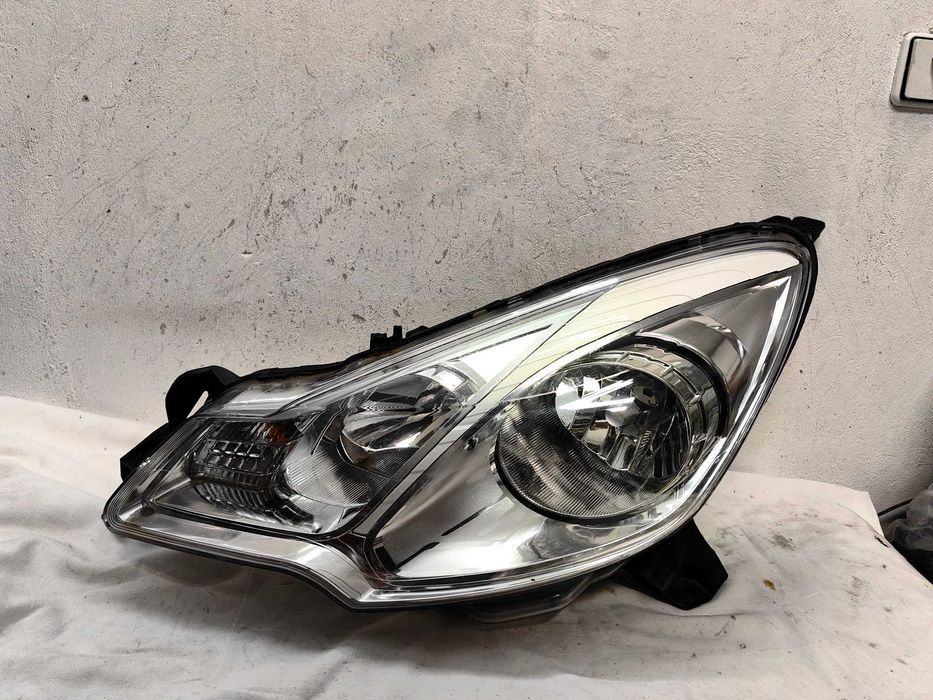 Фар Ситроен  Citroen DS3