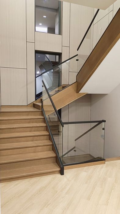 Изготовление современных лестниц в Алматы