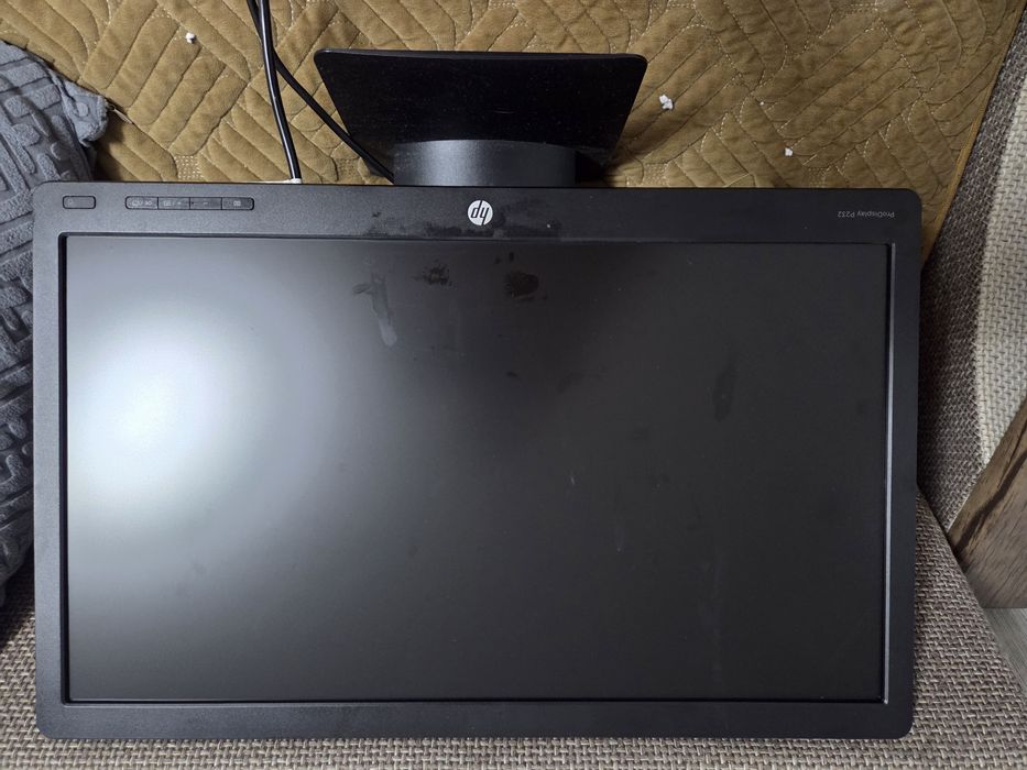 Продам монитор 23