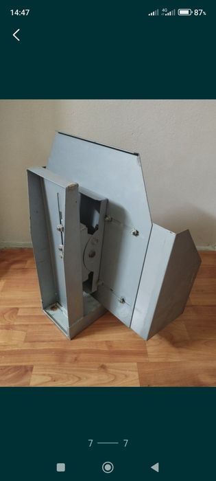 Полка для телевизора или микроволновки