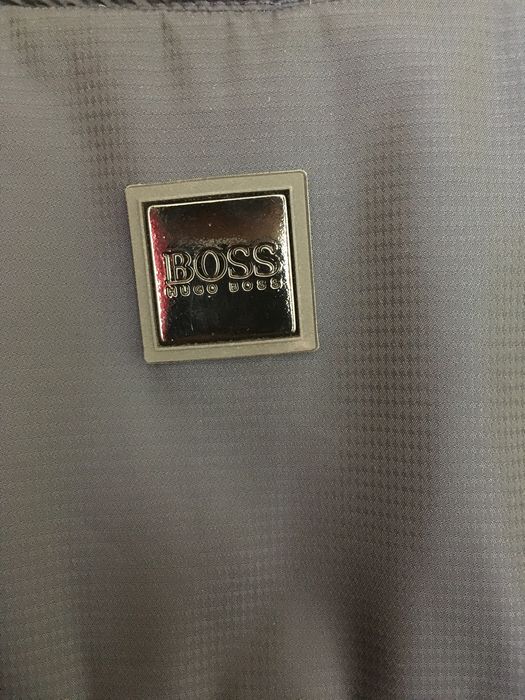 Hugo Boss             Елек