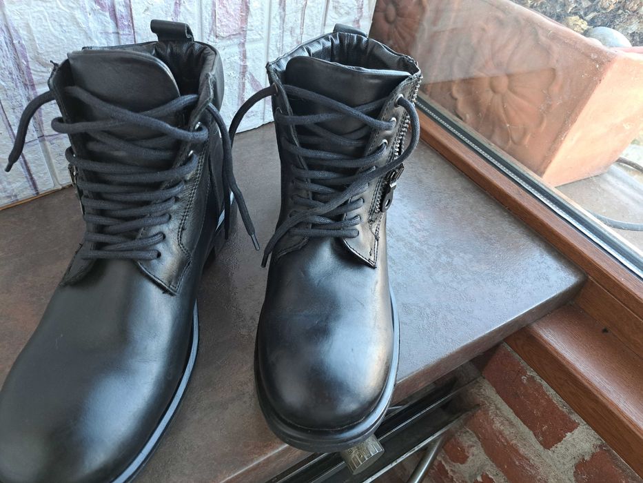 мъжки зимни обувки,боти,черни кубинки,ном43