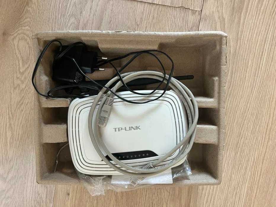 Рутери Tenda Wireless-N W311R и TP-LINK