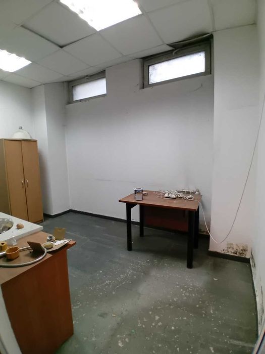 Давам под наем склад в Гео Милев