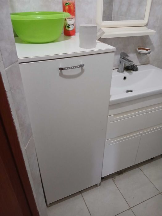 Шкафы и тумбы деревянные