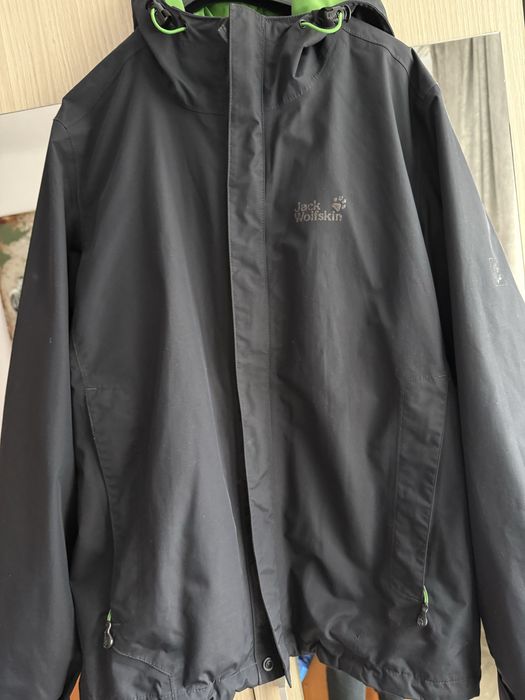 Vand geaca jak wolfskin