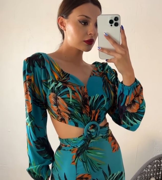 Продам шикарное платье.