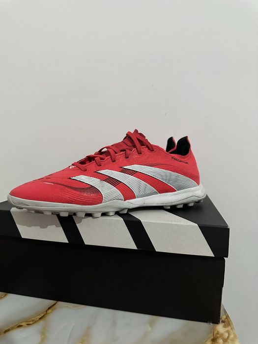 Adidas predator (42.5)