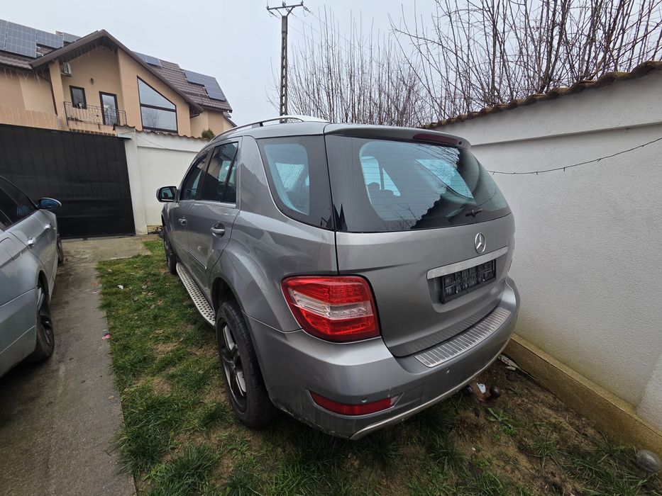 Mercedes Benz ML350