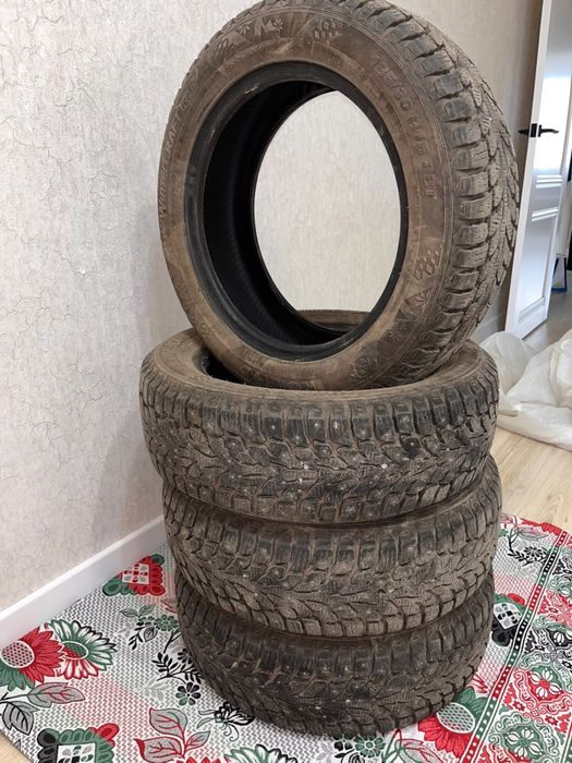 Продаю зимние шины