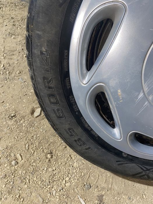 Комплект летный шины хорошом сост