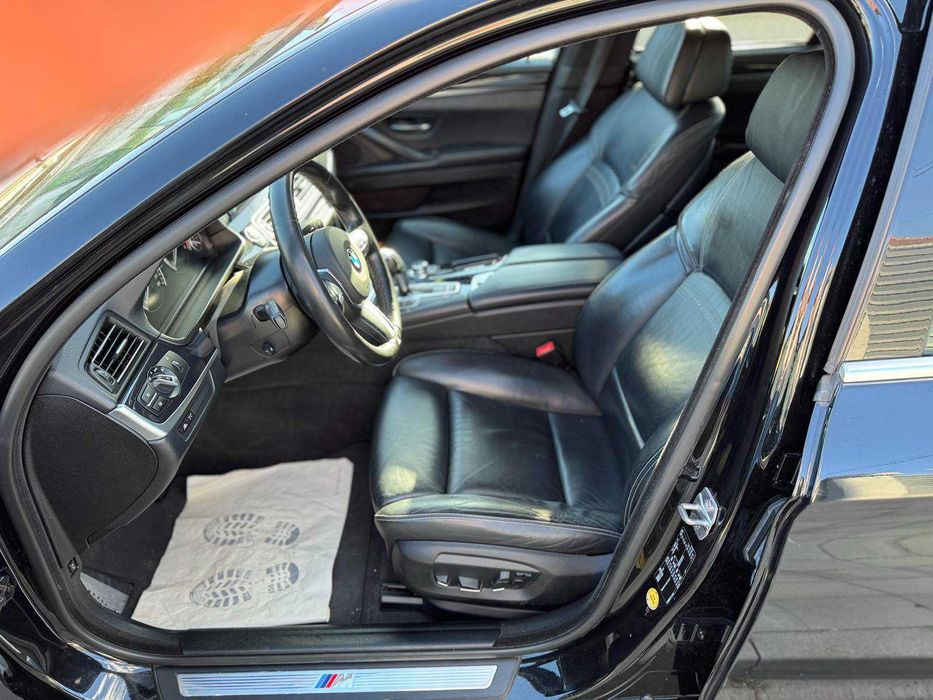 Продавам  BMW 530D M Packet