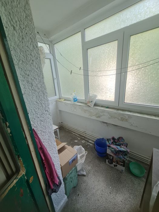 Vind 3camere decomandate mazepa 1 etaj  2