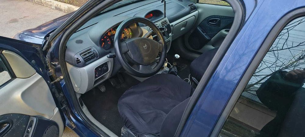 Renault Clio Symbol 2006 1.4