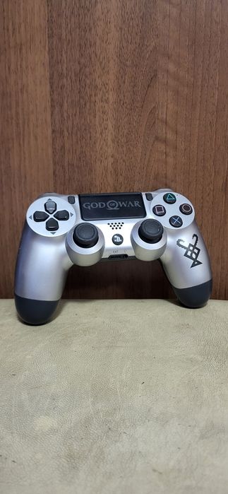 Playstation 4pro GOD OF WAR edition  1TB