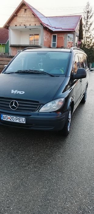 Vând Mercedes Benz vito 1