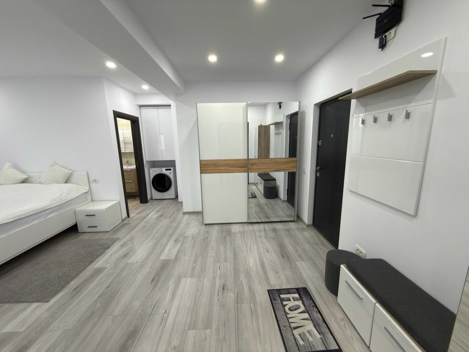 Garsoniera de lux in bloc nou privat cu curte proprie zona stadionului