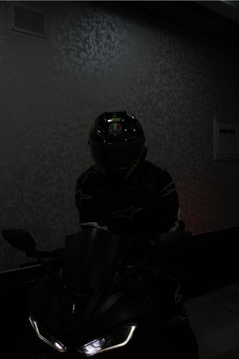 Мотошлем AGV Pista GPRR VL Rossi