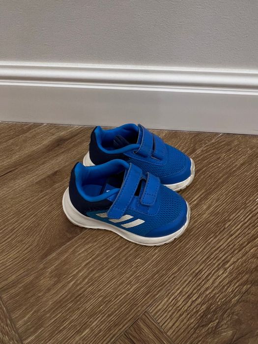 Кроссовки детские adidas
