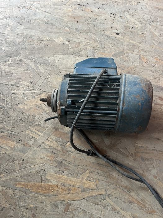 Motor electric monofazat 850w