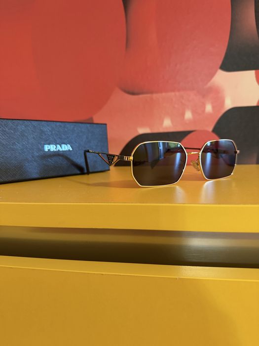 Очила на Prada мъжки