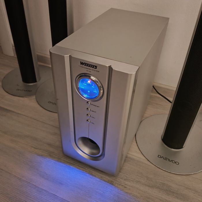 Sistem audiio sateliti si subwoofer activ