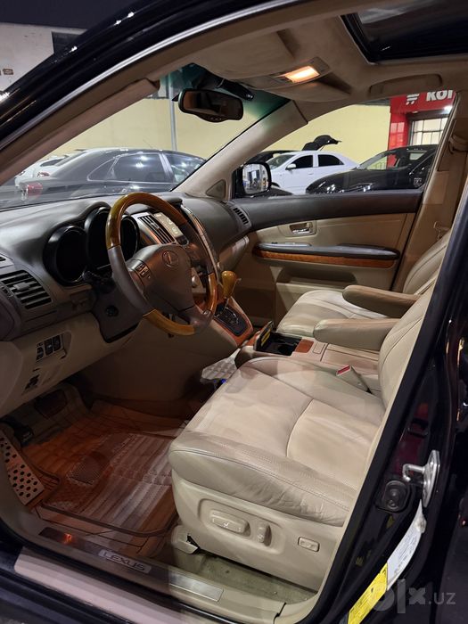 Lexus RX 350 sotiladi