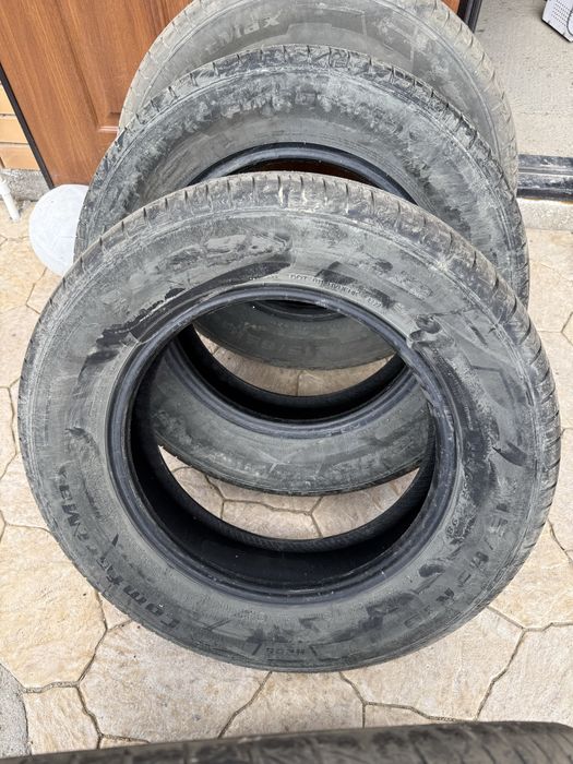 Резина 215/65/16 ездила 1 сезон