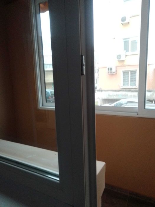 Дава се под наем Тристаен апартамент в Плевен, Дружба 1 - 90 кв.м за 408 € - Снимка #14