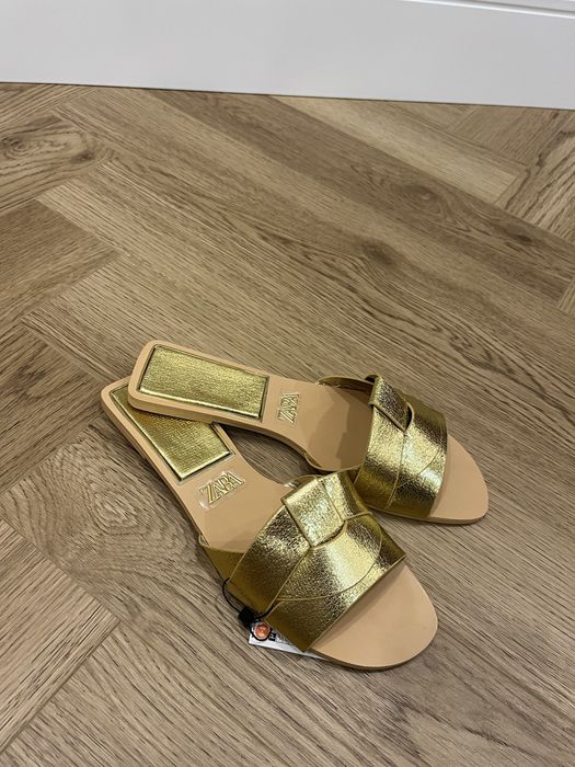 Шлепки Zara новые