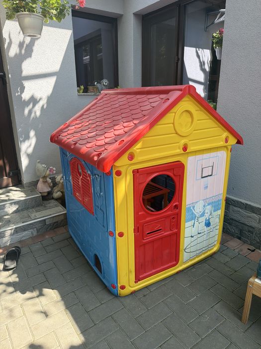 Vand casuta copii folosita