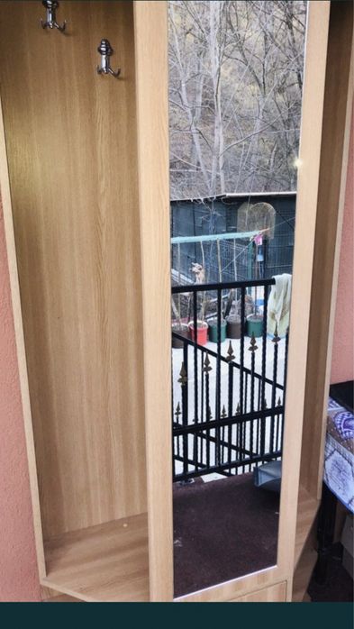 Cuier mobila cu oglinda