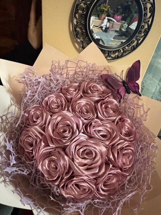 Подаръчни кутийки и  букети