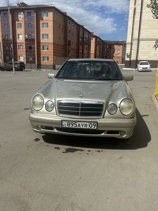 Продам Мерс Е200 Лупарь