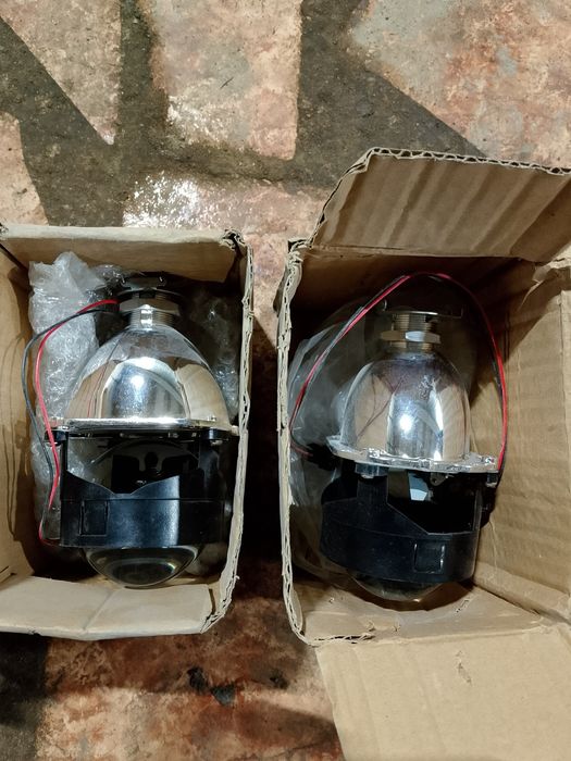 Линзы новые для фар