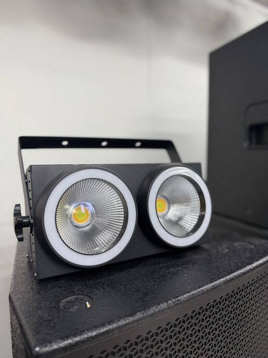 Прожектор Blinder 2 x 100W COB PAR