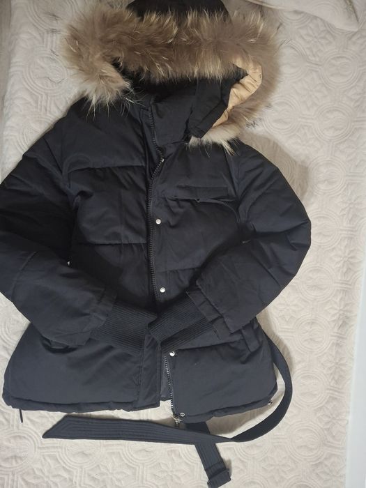 Распродаю много курток и вещей