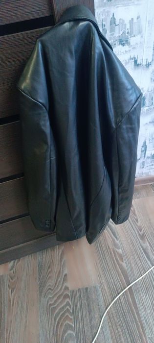 Продам кожаную куртку
